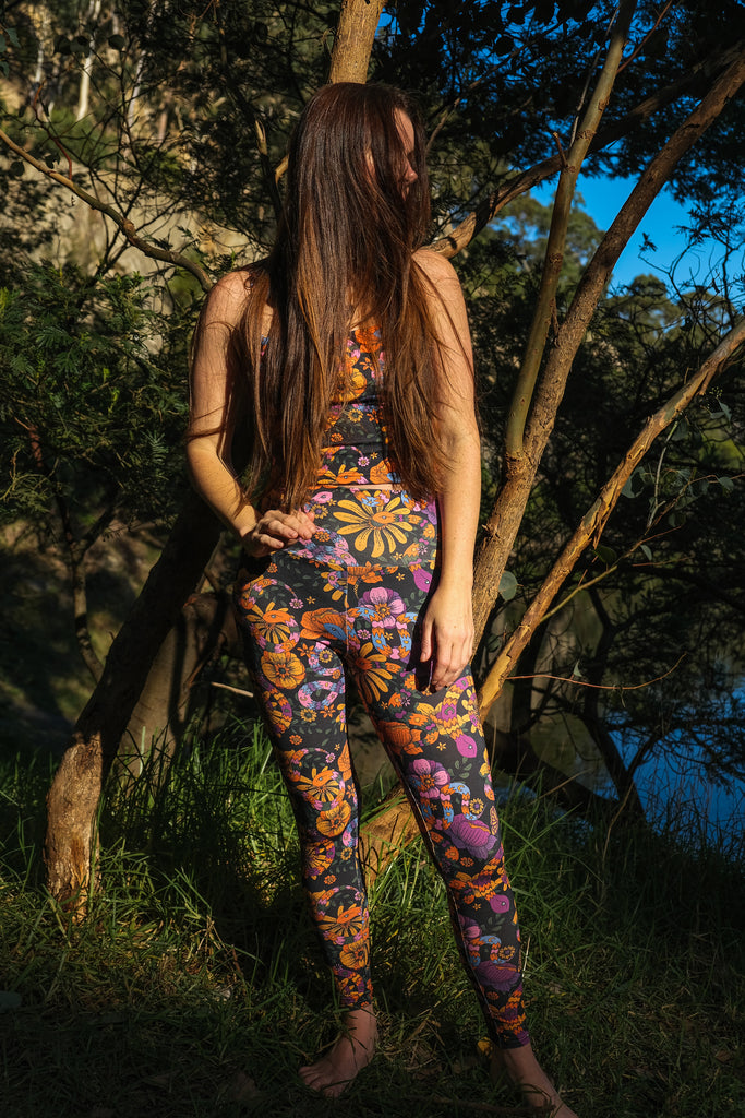 Snakes and Blooms Leggings - Midnight